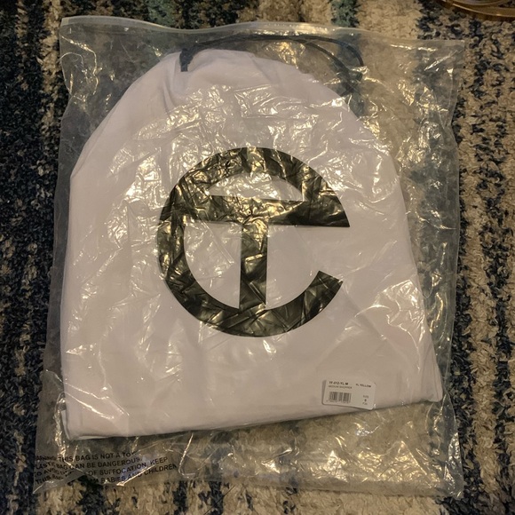 Medium yellow Telfar bag - Picture 3 of 3